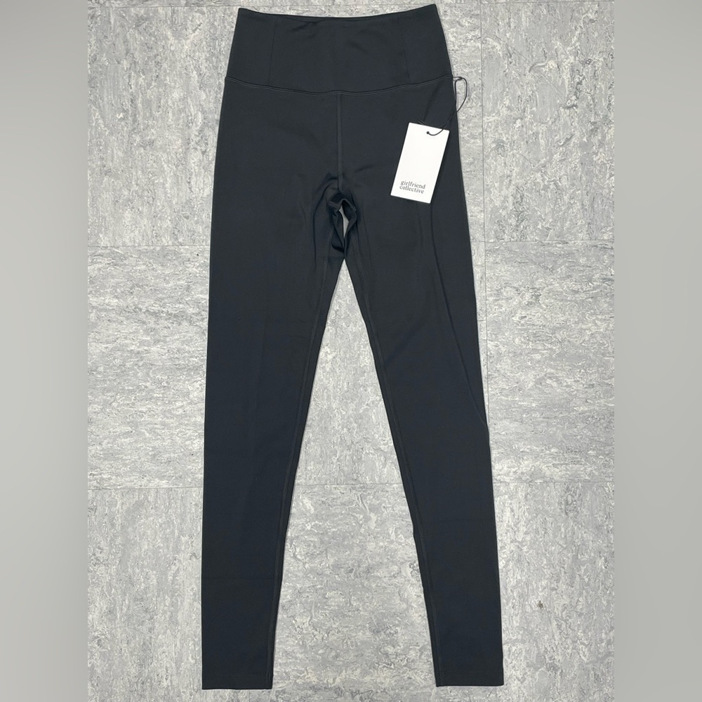 Girlfriend Collective *NWT* Black Compressive High Rise Leggings w/ Back Pocket.